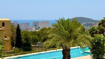Apartamento en venta en Finestrat, Golf Bahía photo 0