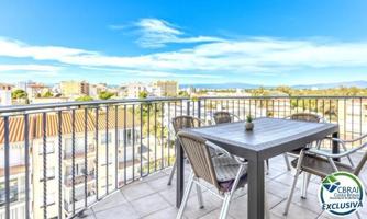Apartamento en venta en Roses photo 0