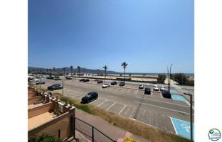 Apartamento en venta en Empuriabrava photo 0