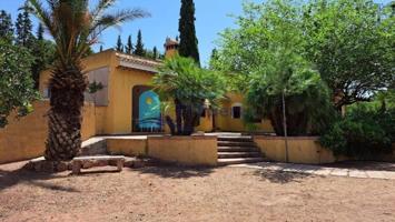Casa con terreno en venta en Alhama de Murcia, Alhama de Murcia photo 0