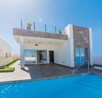 Chalet en venta en Villamartin photo 0