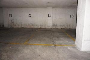 Garaje en venta en Vitoria-Gasteiz, LAKUA-ARRIAGA photo 0
