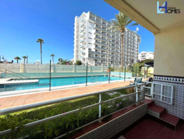 Apartamento en venta en Torremolinos, La Carihuela photo 0