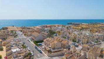 Adosada en venta en Torrevieja photo 0
