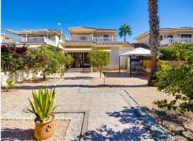 Adosada en venta en Orihuela Costa, Playa Flamenca photo 0