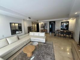 Planta baja en alquiler en Marbella, Marbella Golden Mile - Oasis de Marbella photo 0