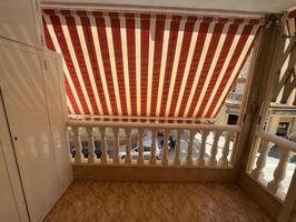 Apartamento en venta en Torrevieja photo 0