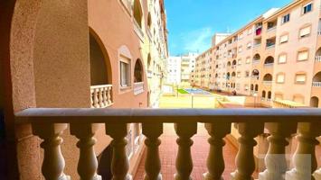 Apartamento en venta en Torrevieja, Estacion de autobuses photo 0