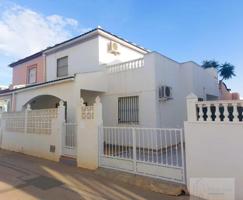 Casa en venta en Torrevieja, Los altos photo 0