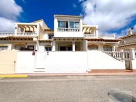 Casa en venta en Orihuela, Urbanización Perla del Mar photo 0