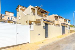 Casa en venta en San Miguel de Salinas, Las filipinas photo 0
