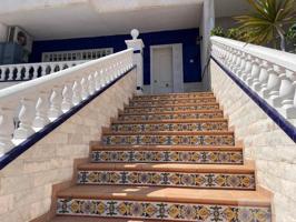 Casa en venta en Torrevieja, Punta Prima photo 0