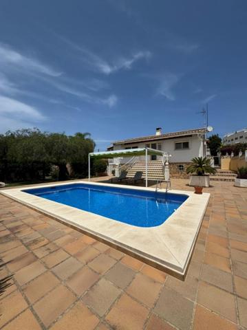 Chalet en venta en Denia photo 0