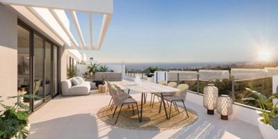 Aticos en venta en Marbella, Alto de los Monteros photo 0