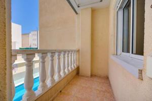Apartamento en venta en Torrevieja photo 0