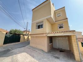 Casa en venta en Orihuela, La Murada-Los Vicentes photo 0