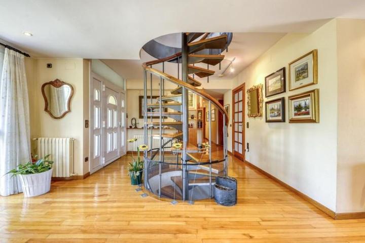 Chalet en venta en La Vall d'En Bas, La Garrotxa photo 0