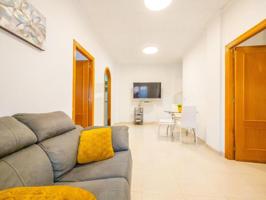 Apartamento en venta en Torrevieja photo 0