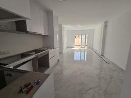 Apartamento en venta en Torrevieja photo 0