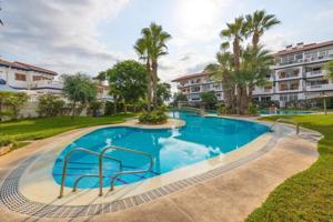 Apartamento en venta en Torrevieja photo 0