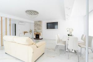 Adosada en venta en Torrevieja photo 0