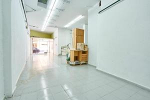 Local comercial en venta en Vinaròs, CENTRO photo 0