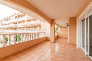 Apartamento en venta en Orihuela Costa photo 0