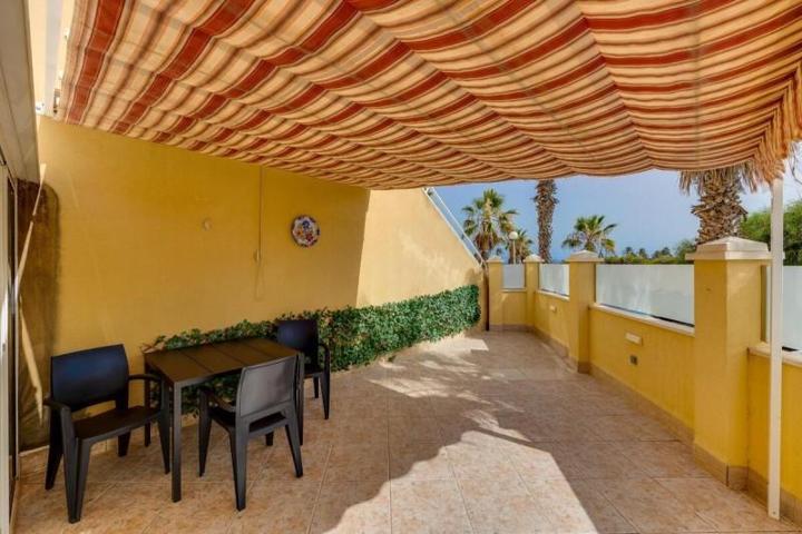 Bungalow en venta en Torrevieja photo 0