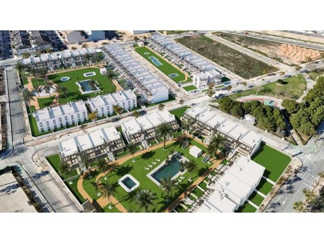 Bungalow en venta en Pilar de la Horadada photo 0