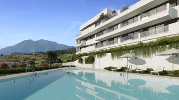 Apartamento en venta en Estepona, Parque Central photo 0