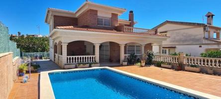 Casa en venta en Segur de Calafell, Segur de dalt photo 0