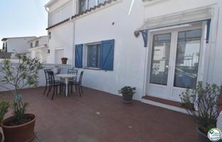 Chalet en venta en Roses photo 0