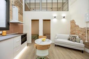 Piso en venta en Barcelona, Hostafrancs photo 0