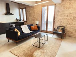 Piso en venta en Barcelona, Sant Antoni photo 0