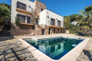 Chalet en venta en Lloret de Mar, Serra Brava photo 0
