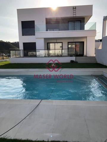 Chalet en venta en Manilva, LA DUQUESA photo 0