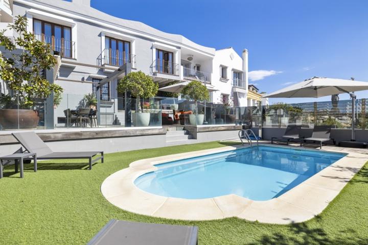 Casa en venta en Marbella photo 0