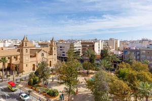 Piso en venta en Torrevieja photo 0