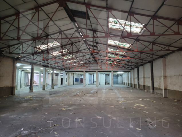 Local comercial en venta en Valencia, Carrer de la Democràcia, 53, 46018 photo 0