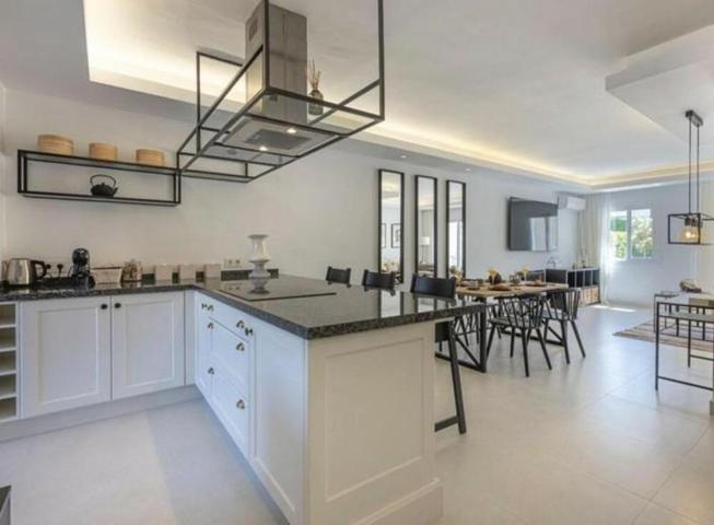 Casas de pueblo en alquiler en Marbella, Nueva Andalucia photo 0