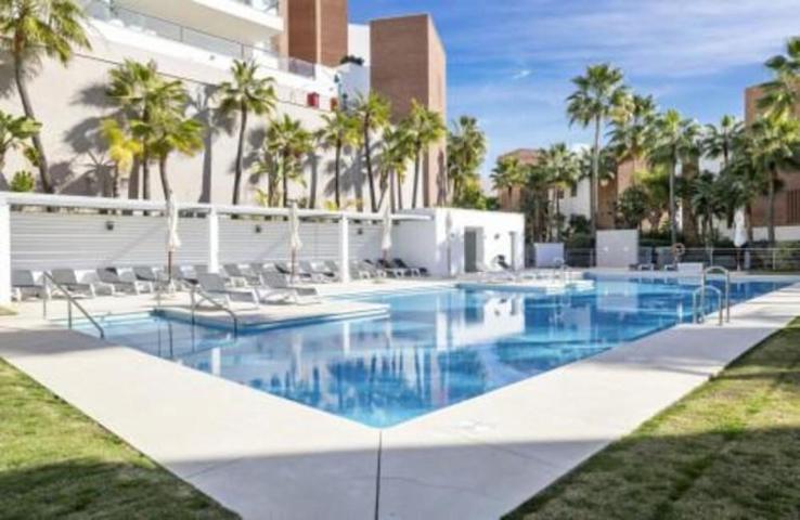 Apartamento en alquiler en Benahavís, Los Arqueros photo 0