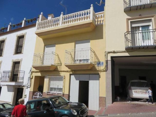 Adosada en venta en Huelma, Andalucia photo 0