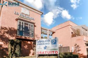 Local comercial en venta en Isla Cristina, Isla Antilla photo 0