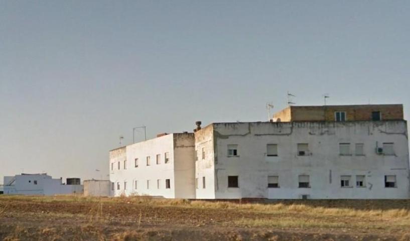 Piso en venta en Cantillana, Andalucia photo 0