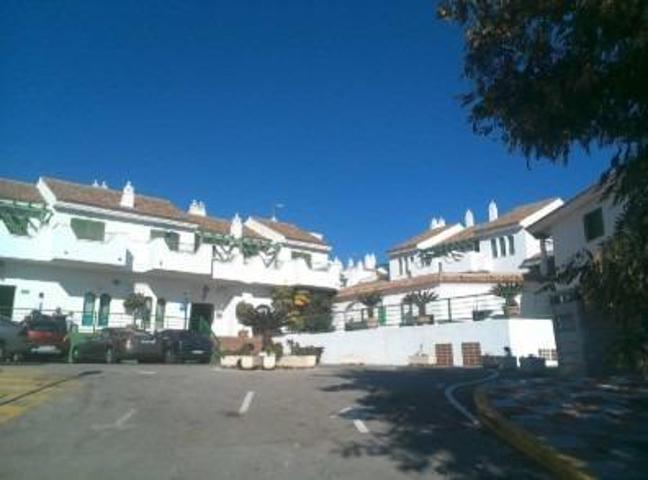 Local comercial en venta en Manilva, Área de Manilva photo 0