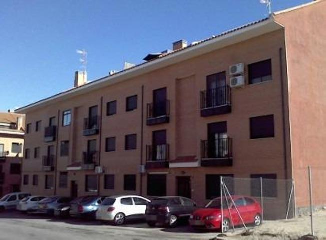 Piso en venta en Yuncler, Castilla la mancha photo 0