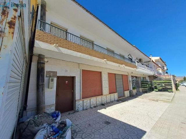Casa en venta en Guadix, Avenida andalucía photo 0