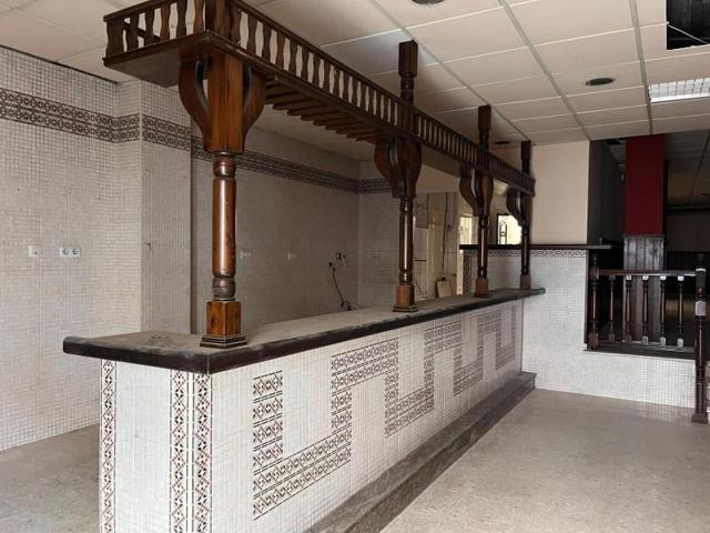 Local comercial en venta en Dos Hermanas, Real Utrera photo 0