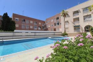 Apartamento en venta en Torrevieja, Curva del Palangre photo 0
