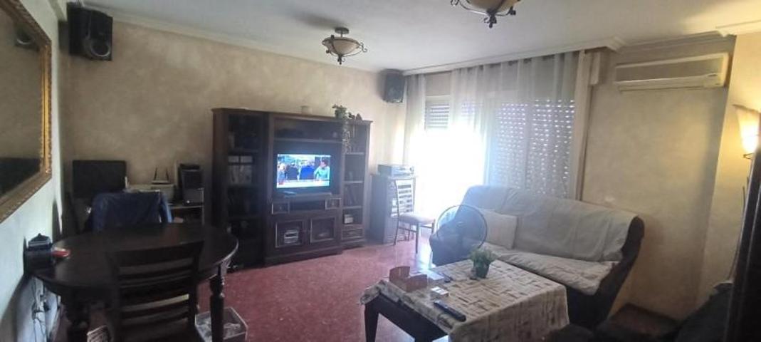 Piso en venta en Córdoba, Miralbaida photo 0